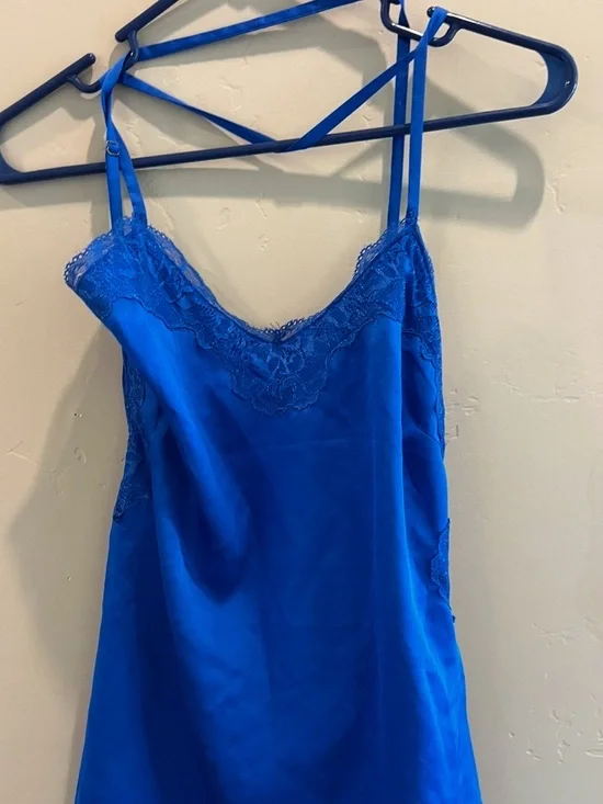 MISSGUIDED SLIPS DRESS - Picture 4 of 10